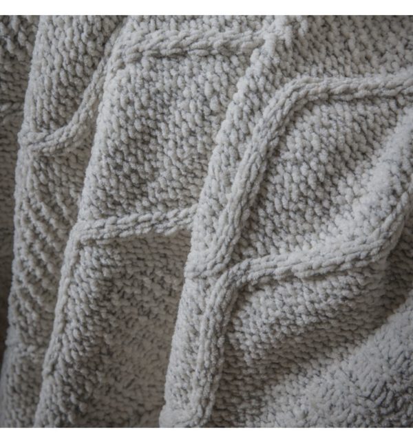 Chenille Knit Cable Throw Melange Grey
